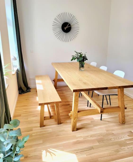 Stylisches Zentrales City-Apartment Mit 2 Balkonen Leipzig Exterior foto
