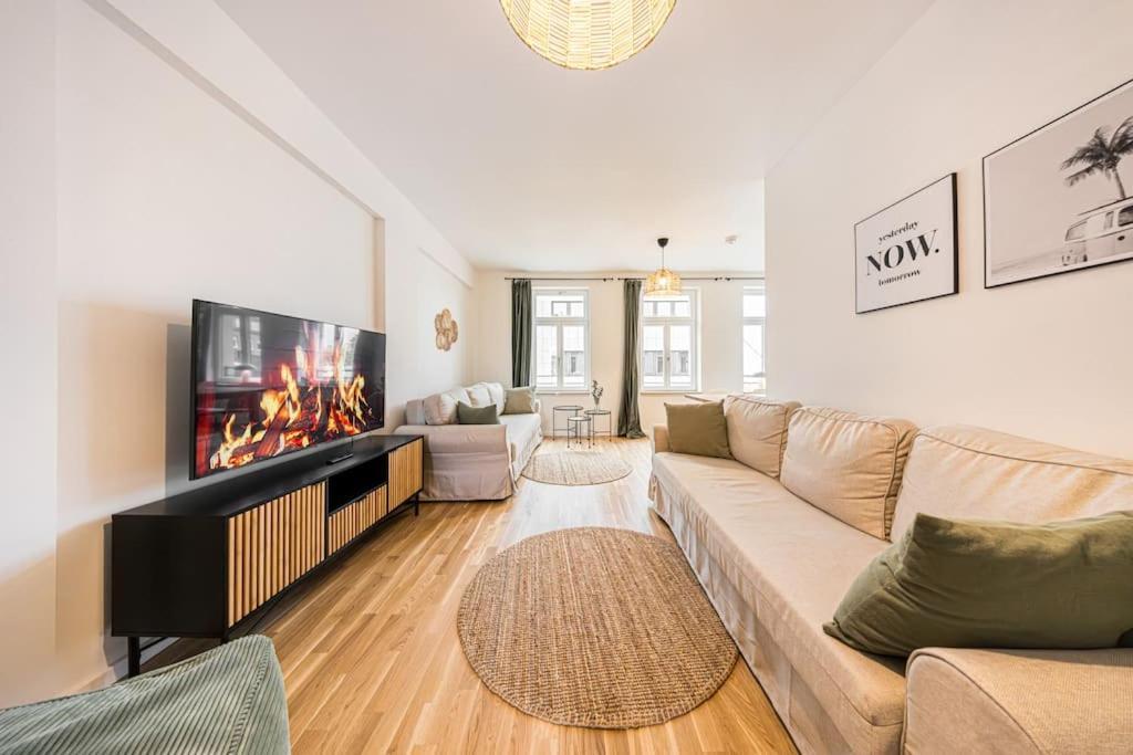 Stylisches Zentrales City-Apartment Mit 2 Balkonen Leipzig Exterior foto